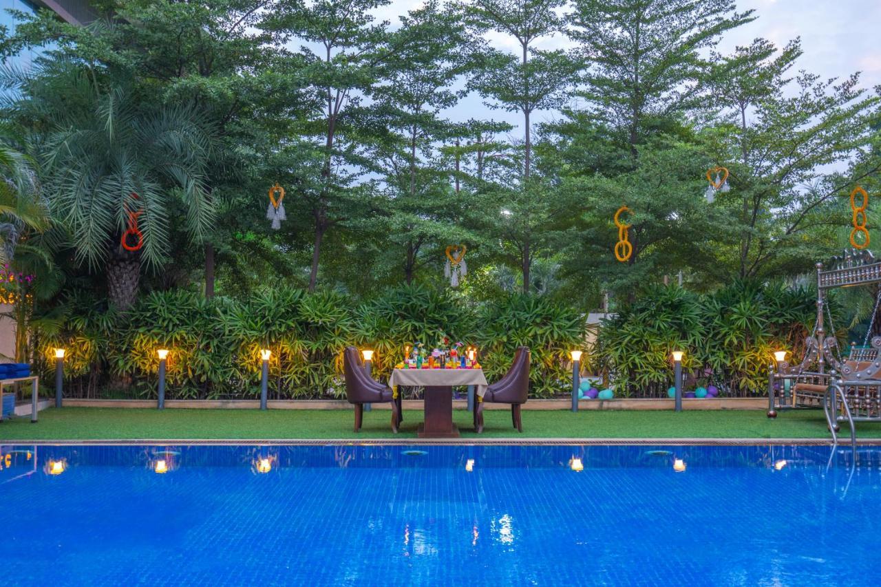 Jalashray Resort Nadiād Exteriér fotografie