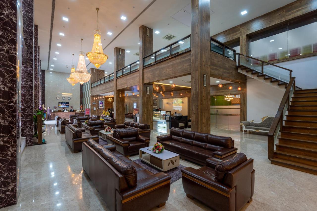 Jalashray Resort Nadiād Exteriér fotografie