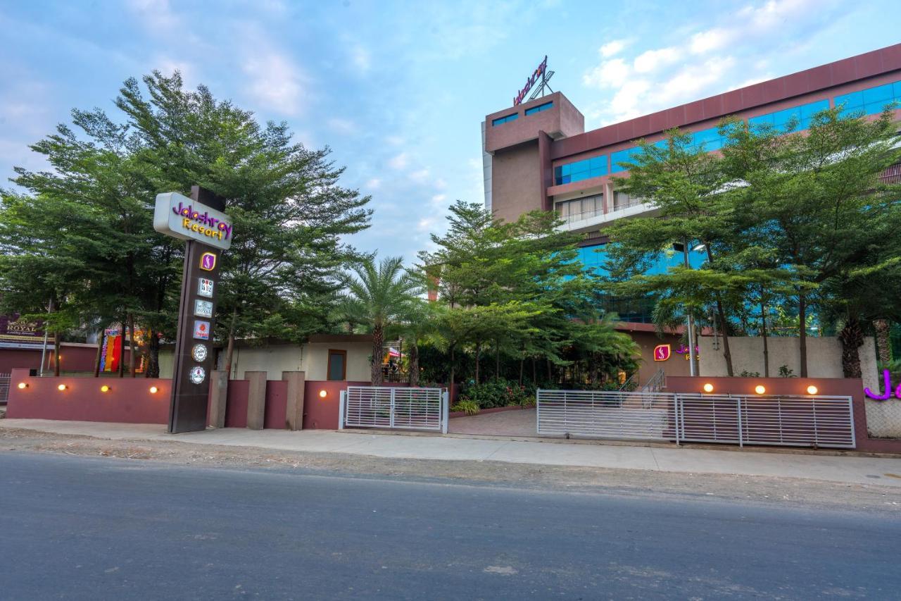 Jalashray Resort Nadiād Exteriér fotografie
