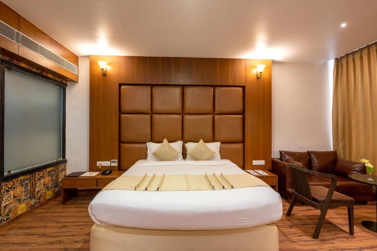 Jalashray Resort Nadiād Exteriér fotografie