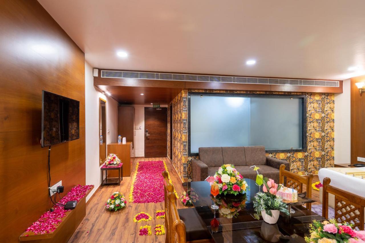 Jalashray Resort Nadiād Exteriér fotografie