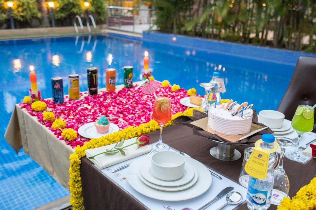 Jalashray Resort Nadiād Exteriér fotografie