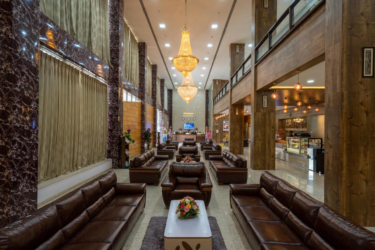 Jalashray Resort Nadiād Exteriér fotografie