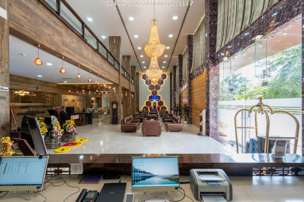 Jalashray Resort Nadiād Exteriér fotografie
