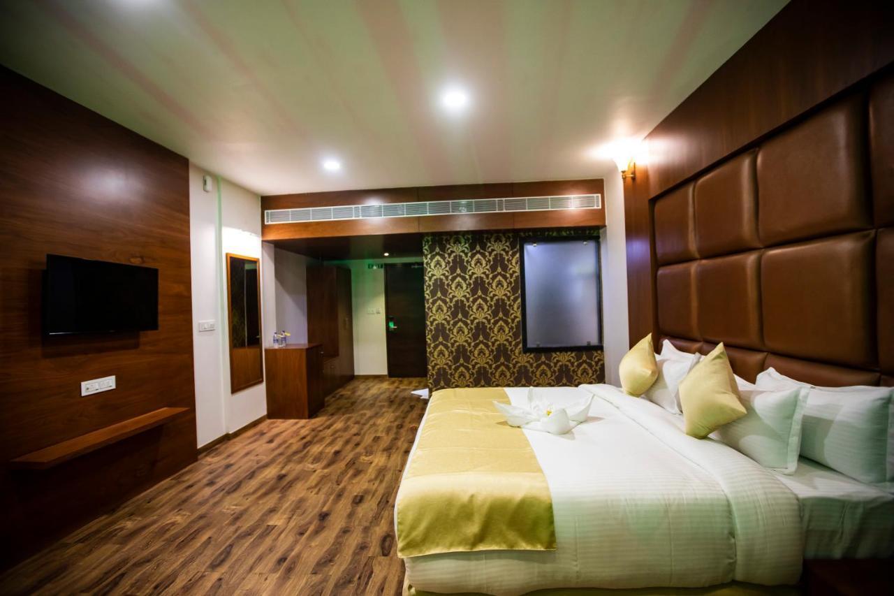 Jalashray Resort Nadiād Exteriér fotografie